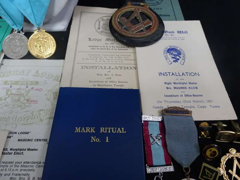 Large Collection Of Masonic Medals, Booklets, Pins And Other Collectables - Please View Images