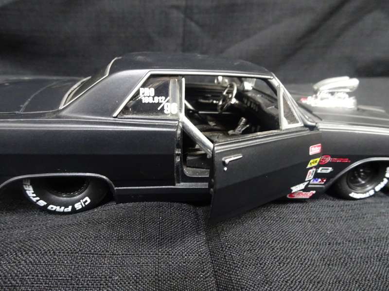 Maisto - 1965 Chevrolet Chevelle Malibu SS - Scale 1:24 - Made In China - See Description