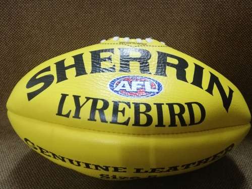 SHERRIN AFL LYREBIRD BALL SIZE 5(AUSTRALIAN FOOTBALL LEAGUE) new!