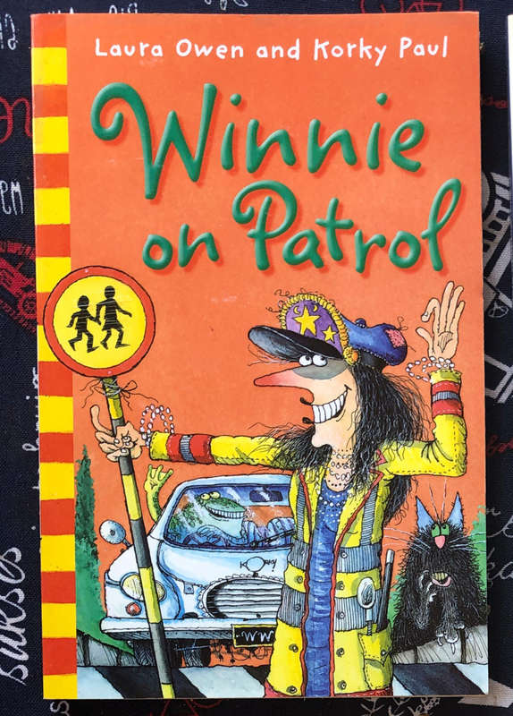 Winnie on patrol - Laura Owen, Korky Paul