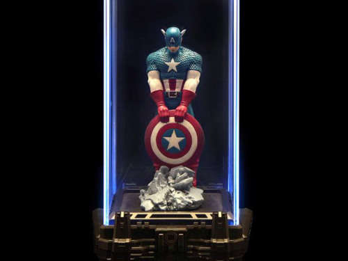 Captain America Illuminate Statue