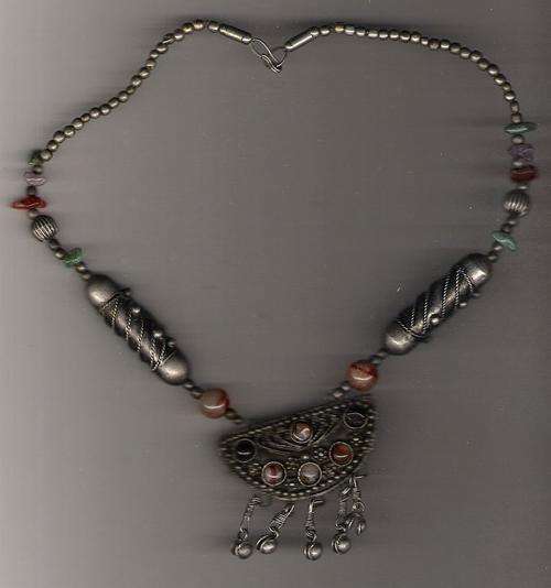 Beaded Indian necklace, semi-precious and silver beads, beautiful pendant