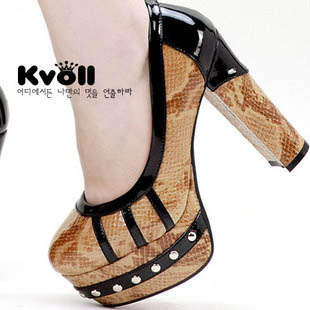 R1200**** Snakeskin women high-heeled shoes