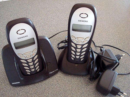 A Pair Gigaset A140/ A240 Cordless Phones - Siemens 'REDUCED'