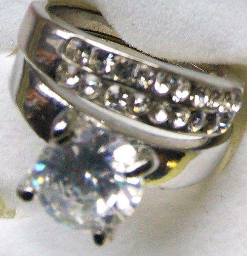 Lovely Wedding Ring Set