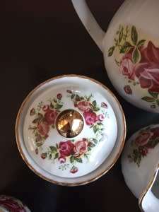 Beautiful 19 Piece Fine China Tea/Coffee Set " English Rose " Vintage