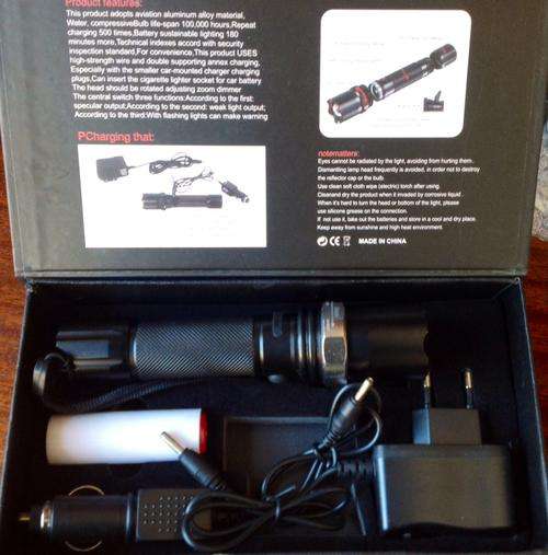 800 LUMEN TORCH WITH ZOOM FUNCTION