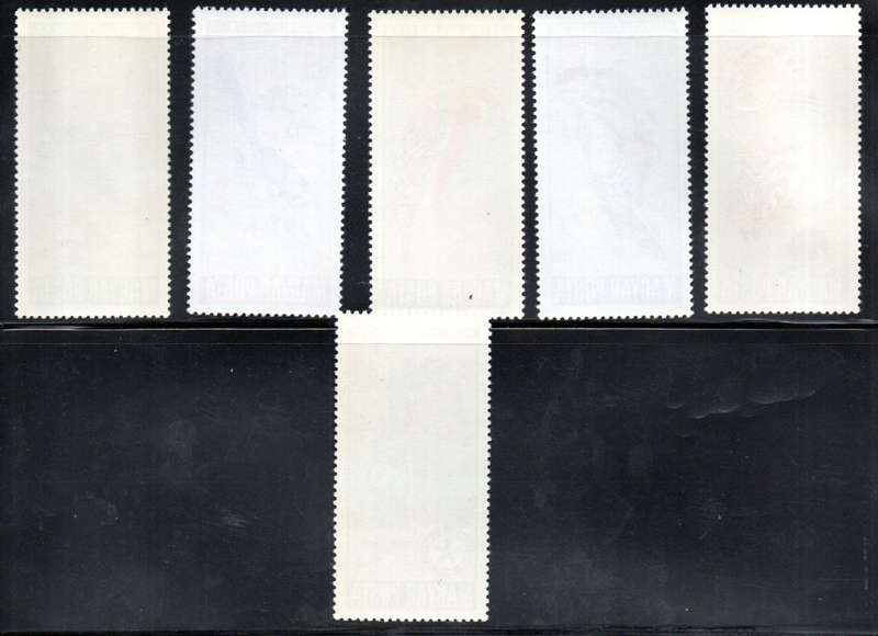 HUNGARY SELECTION OF UMM BIRDS/ANIMALS SETS/MSHEETS. AS PER (X8) SCANS. CV GBP 70+. FANTASTIC LOT.