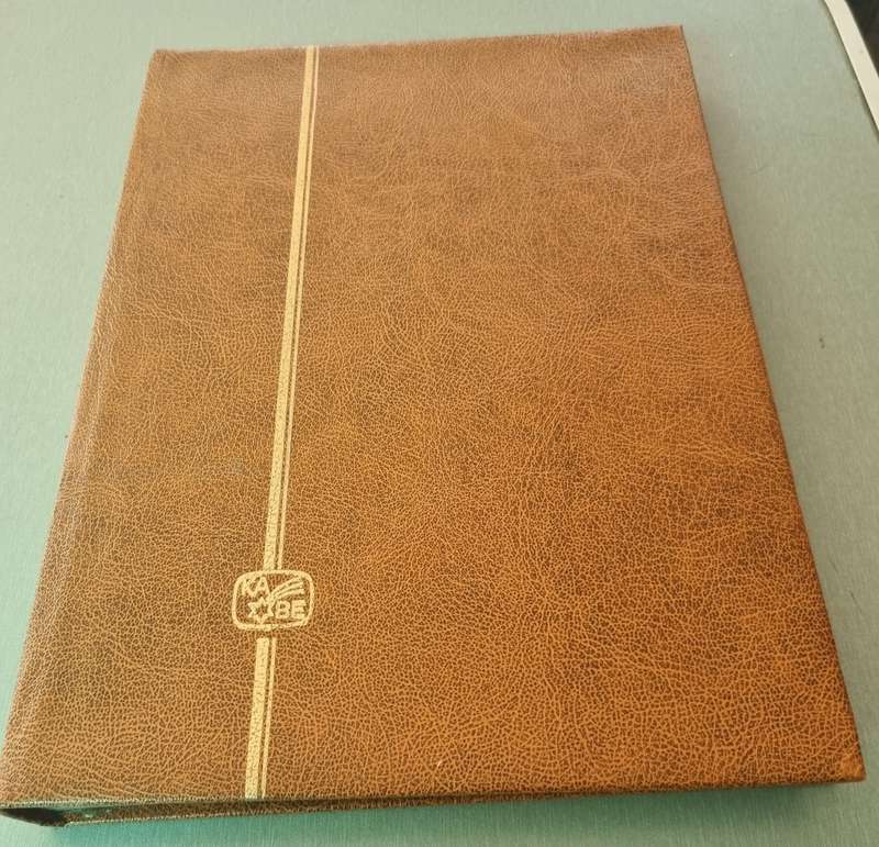 KEK ALBUM EMPTY 2ND HAND IN GOOD NICK. 16 PAGES/32 SIDES. AS PER IMAGES. NB: PLEASE READ BELOW!!!