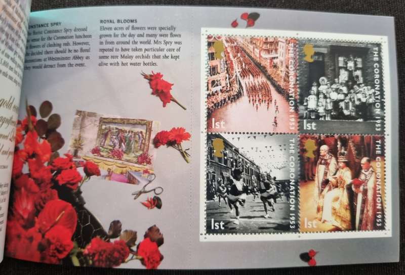 GB 2004 A PERFECT CORONATION MINT AND COMPLETE BOOKLET. SG DX31. CV GBP 70. LOVELY ITEM.