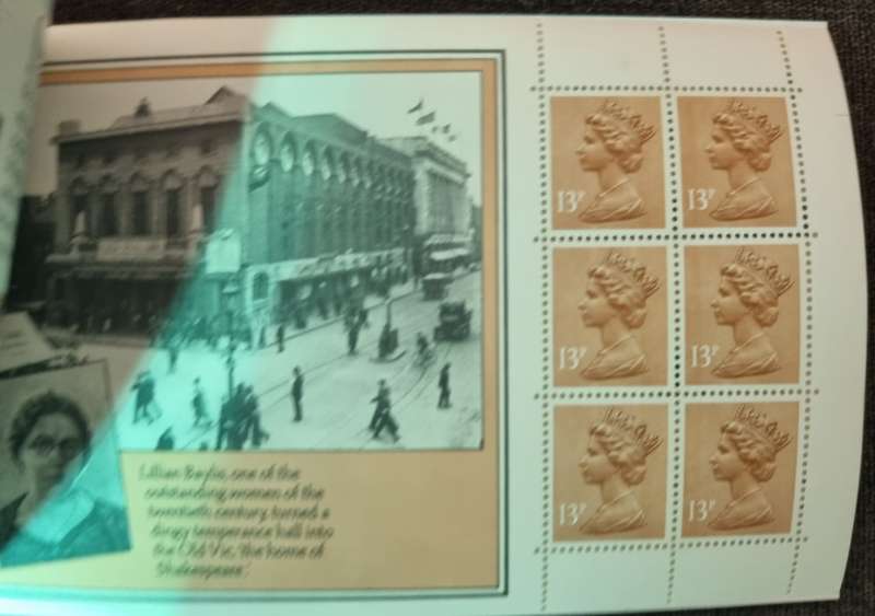GB 1984 `THE STORY OF OUR CHRISTIAN HERITAGE` MINT AND COMPLETE BOOKLET. SG DX5. CV GBP 32.