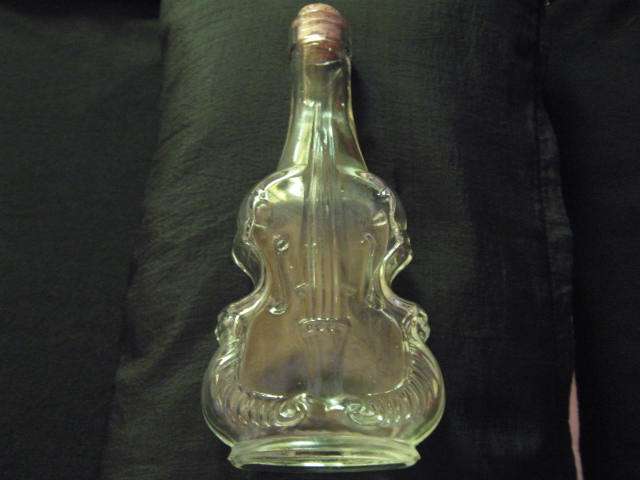 *** Most Beautiful Rare Violin Glass Bottle ***