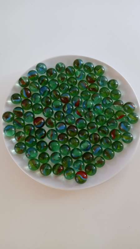 100 x Old School Marbles in Mint Condition