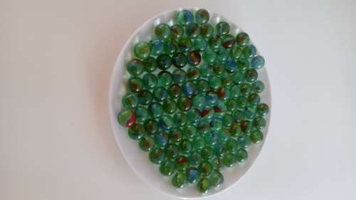 100 x Old School Marbles in Mint Condition