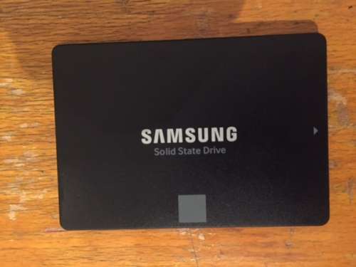 Samsung EVO 850 - Solid State Drive - 120 GB