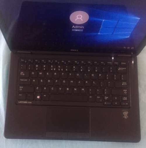 Ultrabook Dell latitude E7250 - Core i5 - 8G Ram - 256GB SSD - FHD - Touch Screen