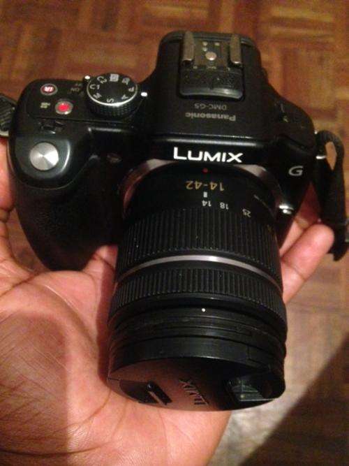 Panasonic Lumix  DMC-G5 + 14-42mm Lens
