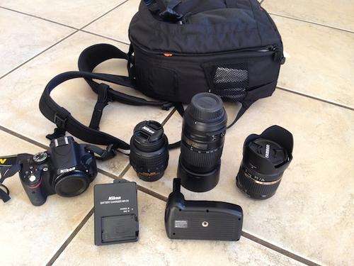 Nikon 5100 - Full kit !! (with bag, 3 Lenses, battery grip, and many more)