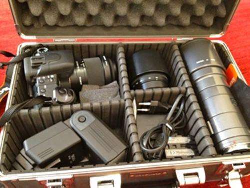 Sony Alpha 350 - Plus MANY extras !!!