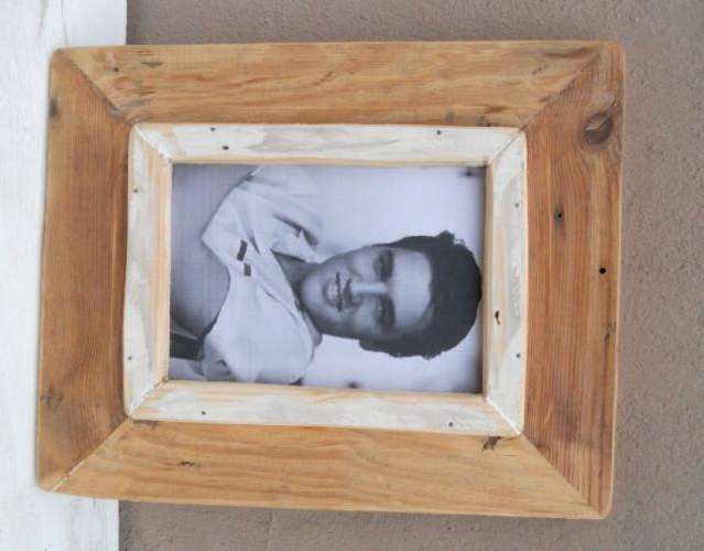Beautiful Wooden Photo Frame (Elvis)