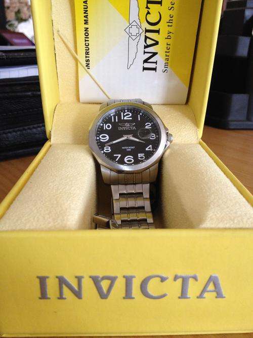 INVICTA Watch for sale, complete in original box.No RESERVE!