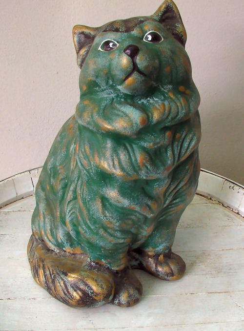 Lucky Irish Green cat. 39cm tall