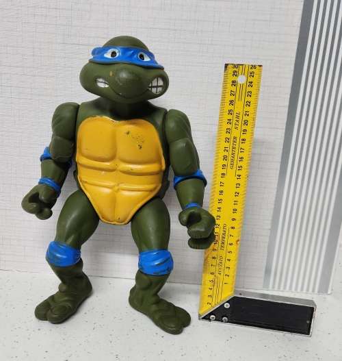 1989 Teenage Mutant Ninja Turtles Giant Leonardo Large Leo Action Figure