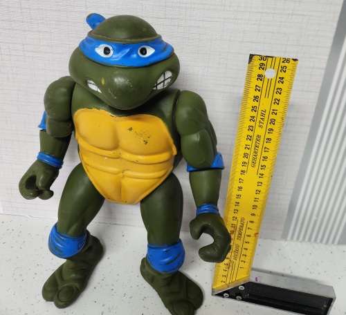 1989 Teenage Mutant Ninja Turtles Giant Leonardo Large Leo Action Figure