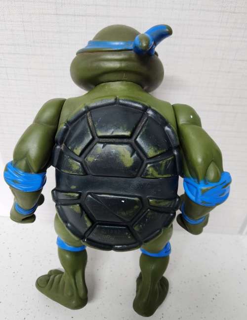 1989 Teenage Mutant Ninja Turtles Giant Leonardo Large Leo Action Figure