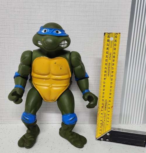 1989 Teenage Mutant Ninja Turtles Giant Leonardo Large Leo Action Figure