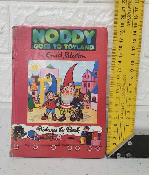 Noddy Goes To Toyland by Enid Blyton