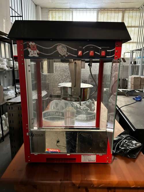 Pre-Owned Popcorn Machine POP6A-B Red & Black