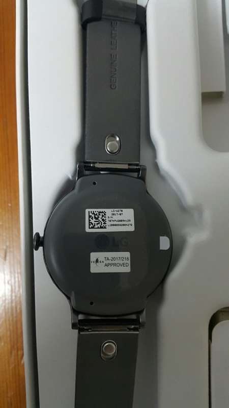 LG Style smart watch