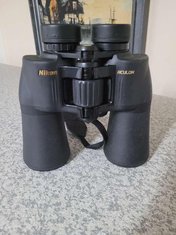 Nikon 10x50 Aculon A211 Binoculars - Black