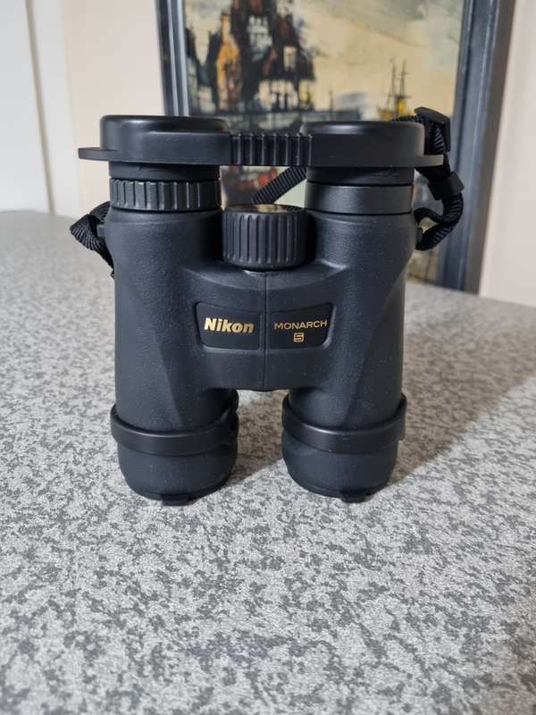 Nikon Monarch 5 8x42 Binoculars