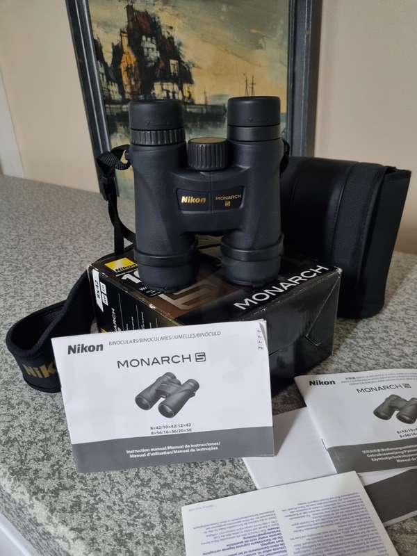 Nikon Monarch 5 8x42 Binoculars