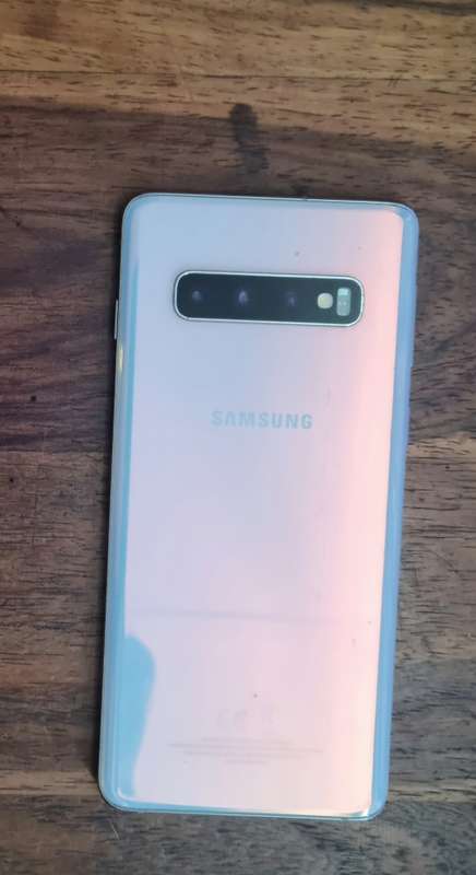 Samsung S10