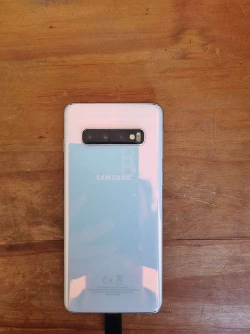 Samsung S10