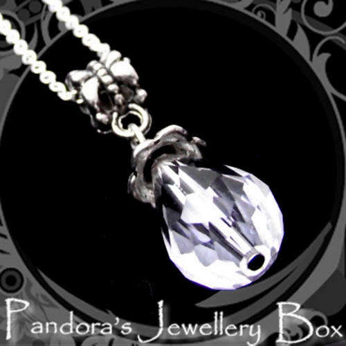 CRYSTAL Pendant & Silver Necklace