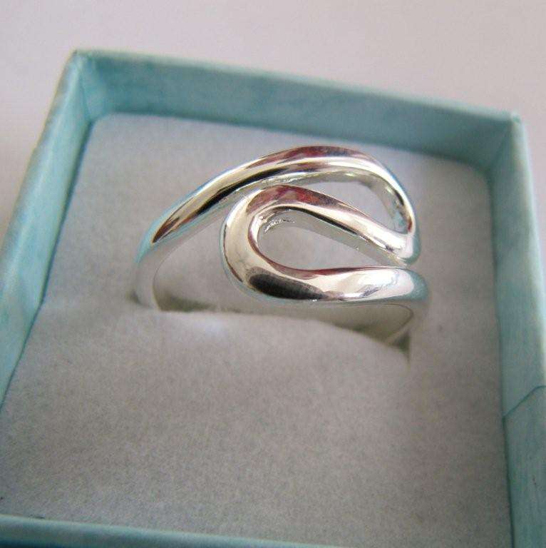 925 Sterling Silver Ring - Size 9
