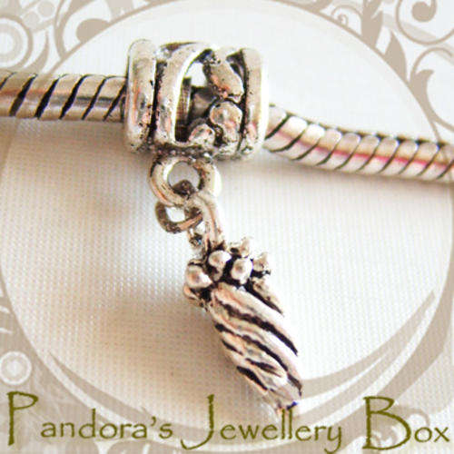 "Lucky Pepper" Tibetan Silver EURO Bead Charm Dangle