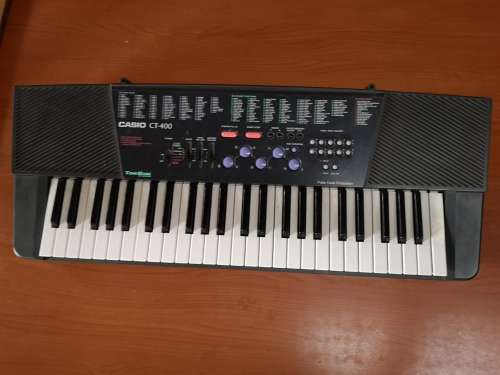 Casio CT 400 classic keyboard electeic