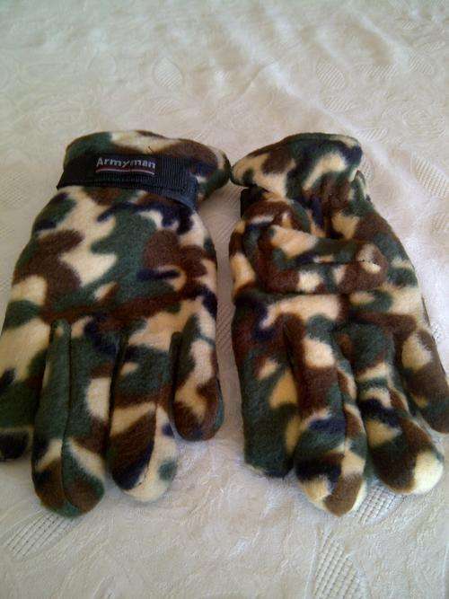 GLOVES