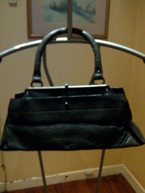 100% LEATHER BAG