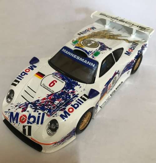 Scalextric Porsche 911 GT1 (white)