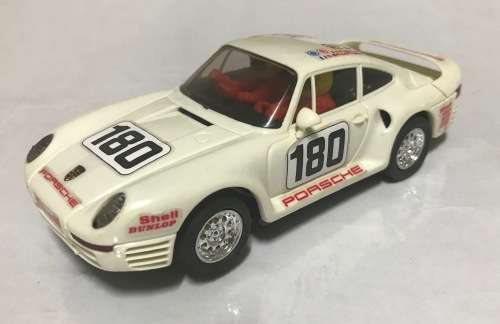 SCX Porsche 959 (white WITH WORKING LIGHTS)
