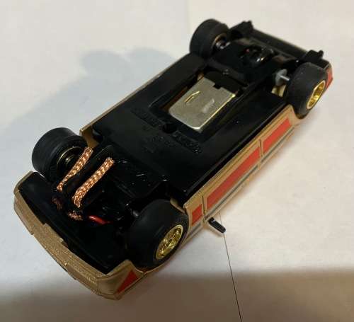 Scalextric MG Maestro (Gold)