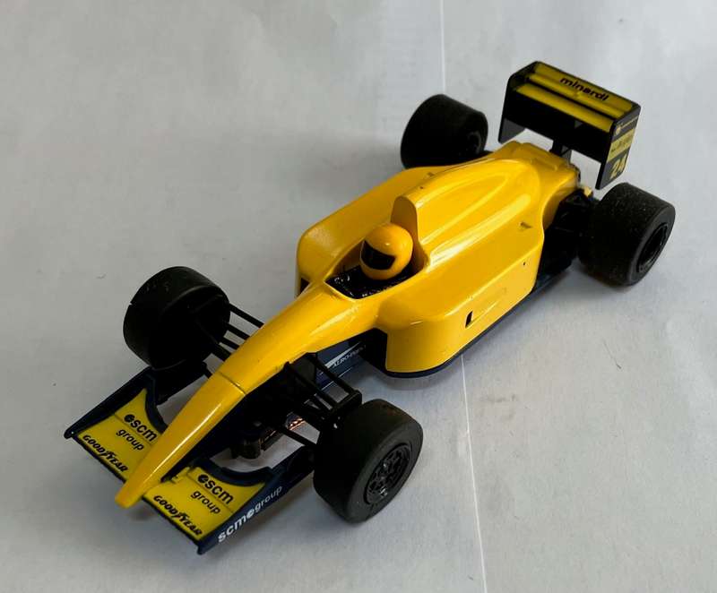 Scalextric Minardi F1 (Listing 3)