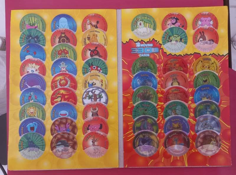 POKEMON!! Complete Johto Album with Tazos