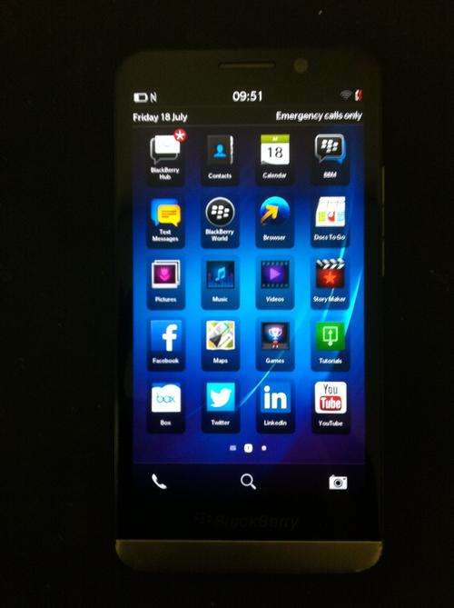 Stunning Blackberry Z30 Black - Free Courier Delivery!